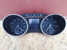 Панель приборов Mercedes-Benz M-класс W164 (2005—2008)