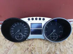 Панель приборов Mercedes-Benz M-класс W164 (2005—2008)
