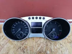 Панель приборов Mercedes-Benz M-класс W164 (2005—2008)