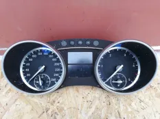 Панель приборов Mercedes-Benz GL-класс X164 рестайлинг (2009—2012)
