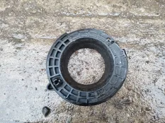 крепление пружины Mercedes-Benz C-класс W205/S205/C205/A205 (2014—2018)