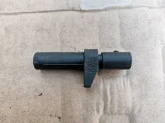 Датчик положения коленвала Mercedes-Benz M-класс W163 рестайлинг (2001—2005)