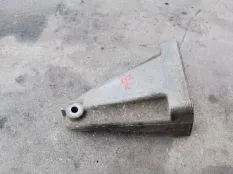 крепление двигателя Mercedes-Benz E-класс W211/S211 (2002—2006)