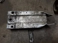 Кронштейн усилителя бампера Mercedes-Benz E-класс W212/S212/C207/A207 (2009—2013)