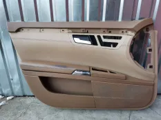 Обшивка двери Mercedes-Benz S-класс W221 (2005—2009)