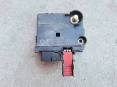 блок предохранителей, реле Mercedes-Benz S-класс W220 (1998—2005)