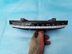 Блок управления климат-контролем Mercedes-Benz S-класс W221 (2005—2009)