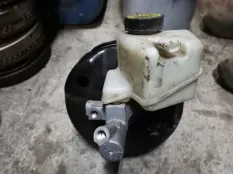 вакуумный усилитель тормозов Mercedes-Benz C-класс W204/S204 (2006—2011)