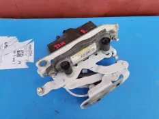 Упор капота Mercedes-Benz E-класс W212/S212/C207/A207 (2009—2013)