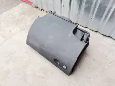 Бардачок Mercedes-Benz C-класс W204/S204 (2006—2011)