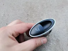 Кнопка открывания багажника Mercedes-Benz E-класс W211/S211 (2002—2006)