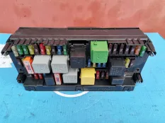 блок предохранителей, реле Mercedes-Benz E-класс W212/S212/C207/A207 (2009—2013)