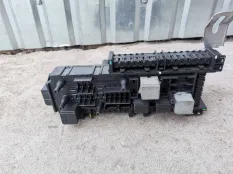 блок предохранителей, реле багажника Mercedes-Benz E-класс W211/S211 рестайлинг (2006—2009)