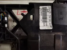 Крепление ручки двери правая передняя A2217600634 Mercedes-Benz S-Class W221 Mercedes-Benz S-класс W221 (2005—2009)