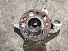 Кулак задний правый Mercedes-Benz E-класс W212/S212/C207/A207 (2009—2013)