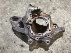 Кулак задний левый Mercedes-Benz E-класс W212/S212/C207/A207 (2009—2013)