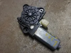 Моторчик стеклоподъемника Mercedes-Benz C-класс W203/S203/CL203 рестайлинг (2004—2008)