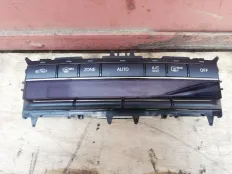 Блок управления климат-контролем Mercedes-Benz E-класс W212/S212/C207/A207 (2009—2013)