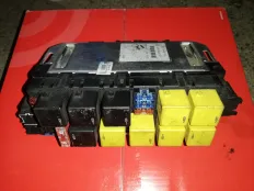 Блок предохранителей Mercedes-Benz S-класс W220 (1998—2005)