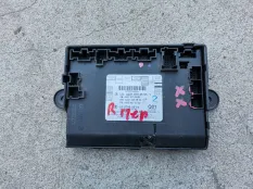 Блок управления дверями Mercedes-Benz S-класс W221 (2005—2009)