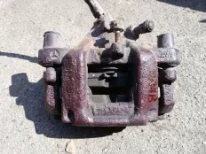 Суппорт тормозной Mercedes-Benz C-класс W204/S204 (2006—2011)