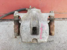 Суппорт тормозной Toyota Highlander II рестайлинг (2010—2013)