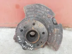 Кулак передний левый Mercedes-Benz M-класс W163 рестайлинг (2001—2005)