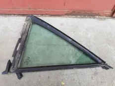 Форточка двери Mercedes-Benz M-класс W164 (2005—2008)