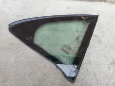 Форточка двери Mercedes-Benz E-класс W212/S212/C207/A207 (2009—2013)