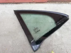 Форточка двери Mercedes-Benz E-класс W212/S212/C207/A207 (2009—2013)