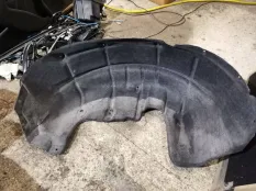 Подкрылок Mercedes-Benz GLE-класс Coupe C292 (2015—2019)