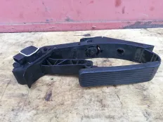 Педаль газа Mercedes-Benz S-класс W221 (2005—2009)