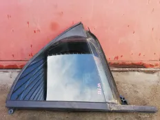 Стекло боковое Mercedes-Benz GLA-класс X156 рестайлинг (2017—2020)