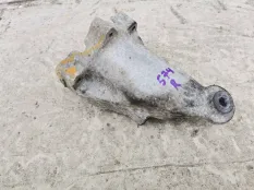 Кронштейн опоры двигателя Mercedes-Benz C-класс W204/S204 (2006—2011)