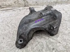 Кронштейн опоры двигателя Mercedes-Benz C-класс W204/S204 (2006—2011)