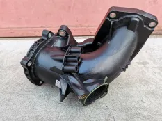 Патрубок Mercedes-Benz C-класс W204/S204 (2006—2011)