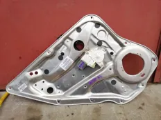 Стеклоподъемник задний левый Mercedes-Benz C-класс W204/S204 (2006—2011)