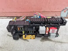 блок предохранителей, реле Mercedes-Benz C-класс W204/S204 (2006—2011)