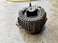 Подушка двигателя Mercedes-Benz C-класс W204/S204 (2006—2011)