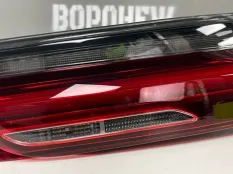 Фонарь в крышку багажника задний правый BMW 8 G14