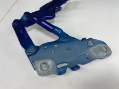 Петля капота правая BMW X3 X4 G01 G08 F97 G02 F98