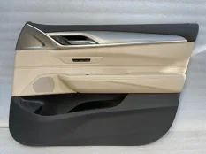 Обшивка двери передняя правая BMW G32 GT