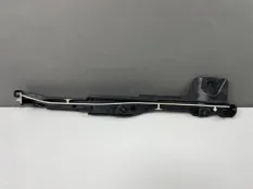 Уплотнительная рамка правая BMW 5 6 7 G30 G31 G38
