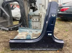 Центральная стойка кузова левая BMW X5 G05 F95