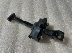 Ограничитель двери задний правый BMW 2 F45