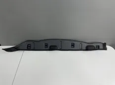 Уплотнитель боковины правый BMW 5 F90 G30 G31 G38