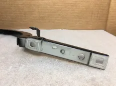 Петля крышки багажника правая BMW 5 F90 G30 G38