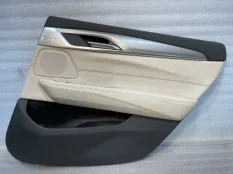 Обшивка двери задняя правая BMW 6 G32 GT