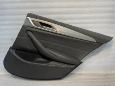 Обшивка двери задняя правая BMW 5 G30 G31
