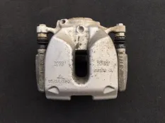 Суппорт тормозного механизма передний левый BMW 3